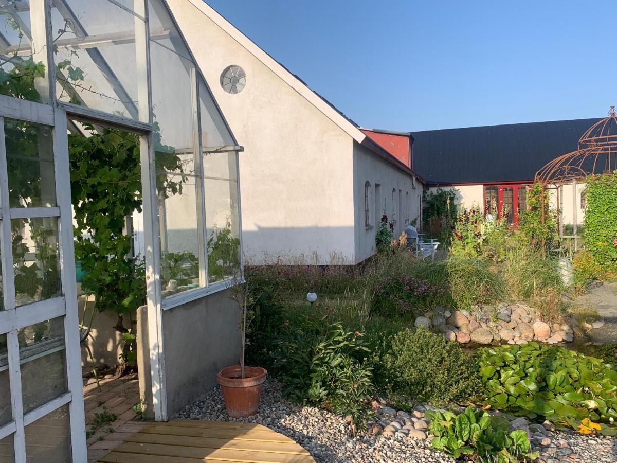 Strandbadsgarden B&B Löderup Exteriér fotografie