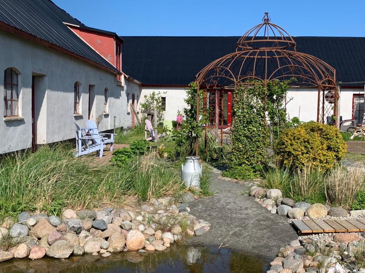 Strandbadsgarden B&B Löderup Exteriér fotografie